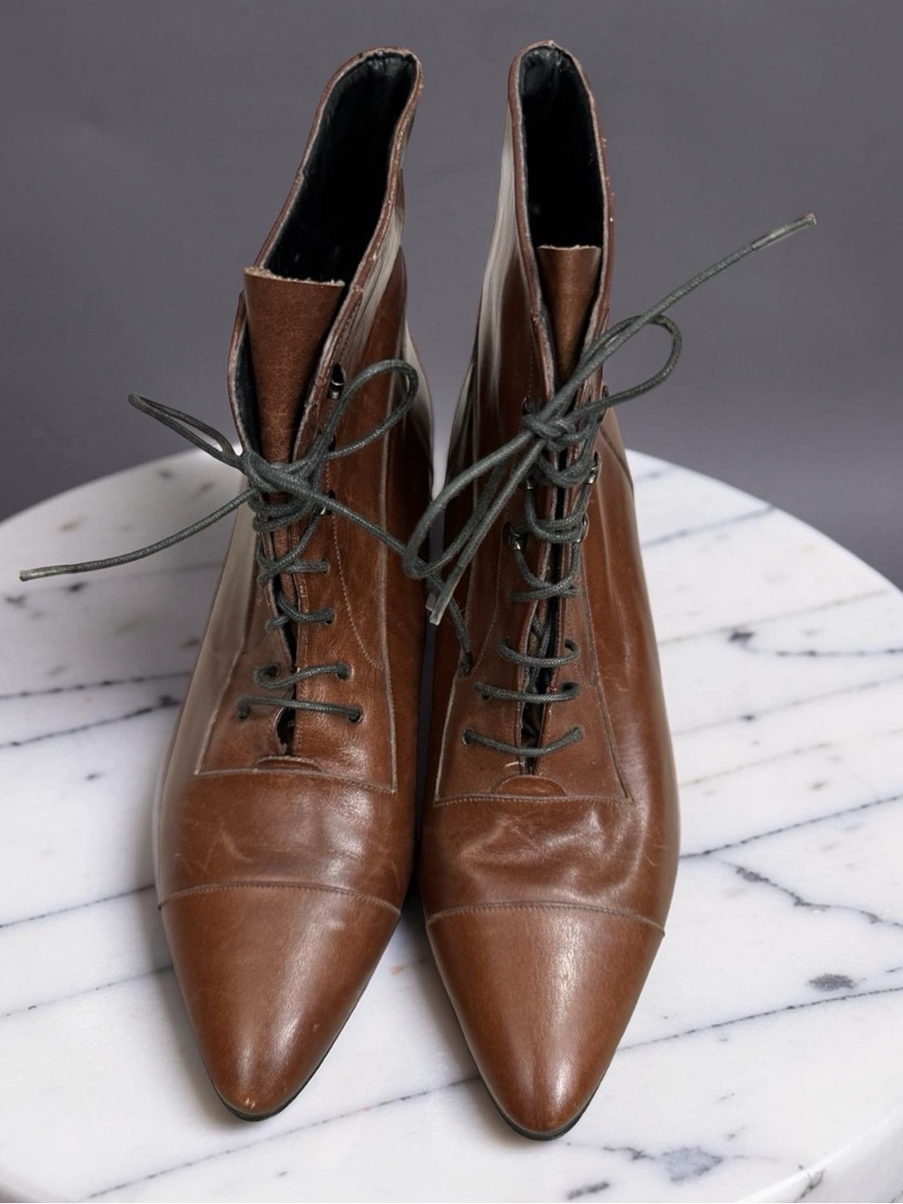 Vintage Brown Leather Lace Up Boots Size 8 Kitten Heel Made In Spain Captoe